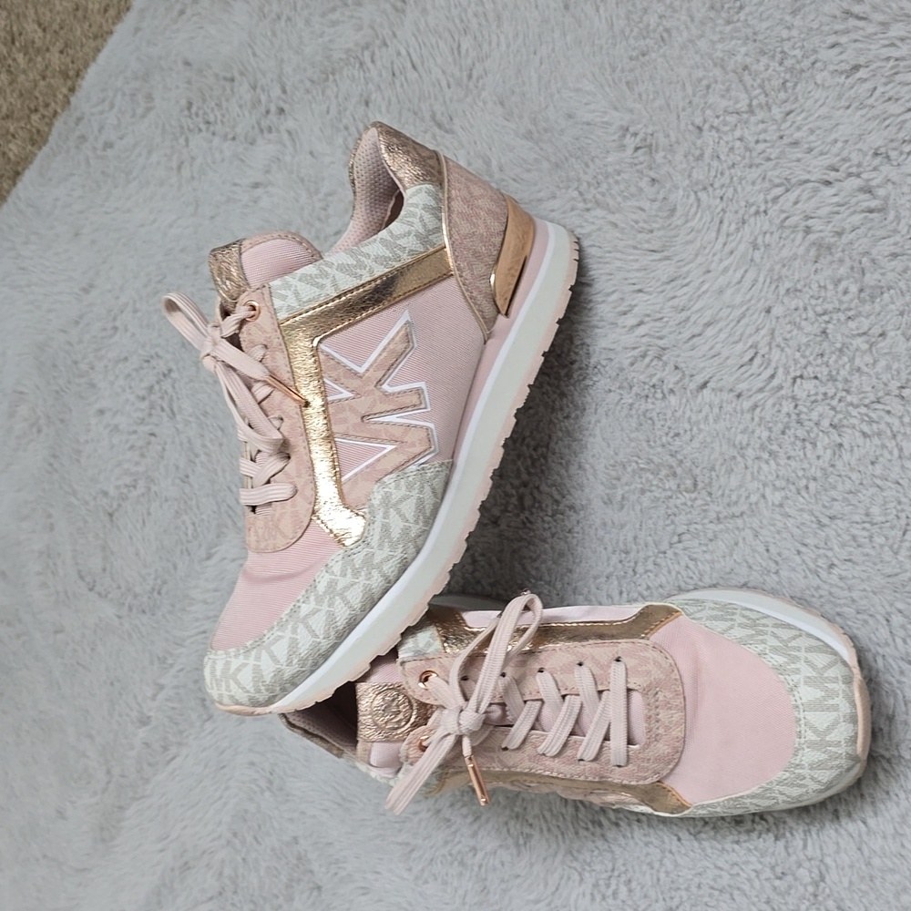 PINK Michael Kors sneakers sz 9